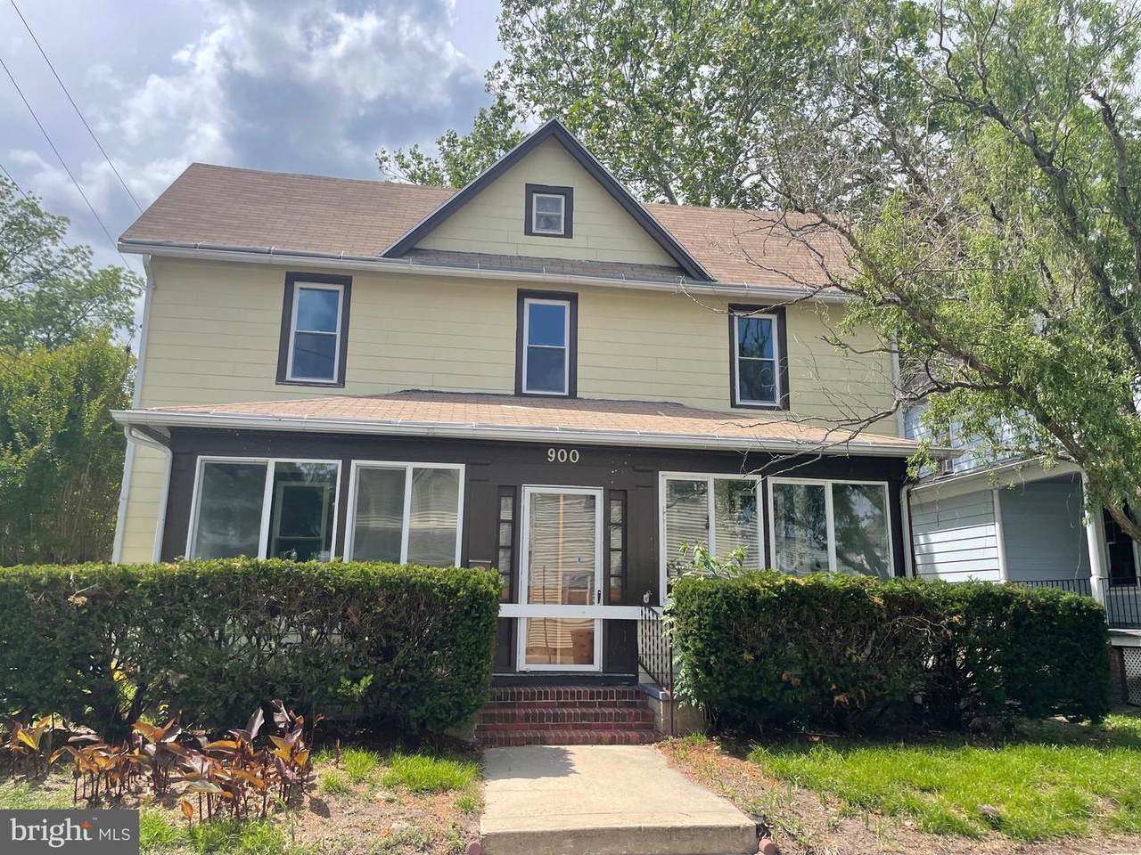 900 Division Street - Photo 1