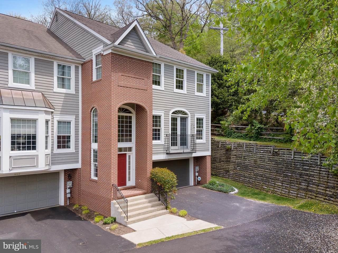 657 Millrace Ln - Photo 1
