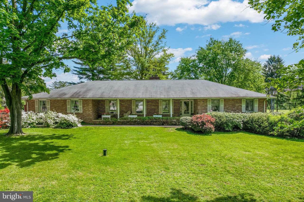 12 Rosemont Circle - Photo 1