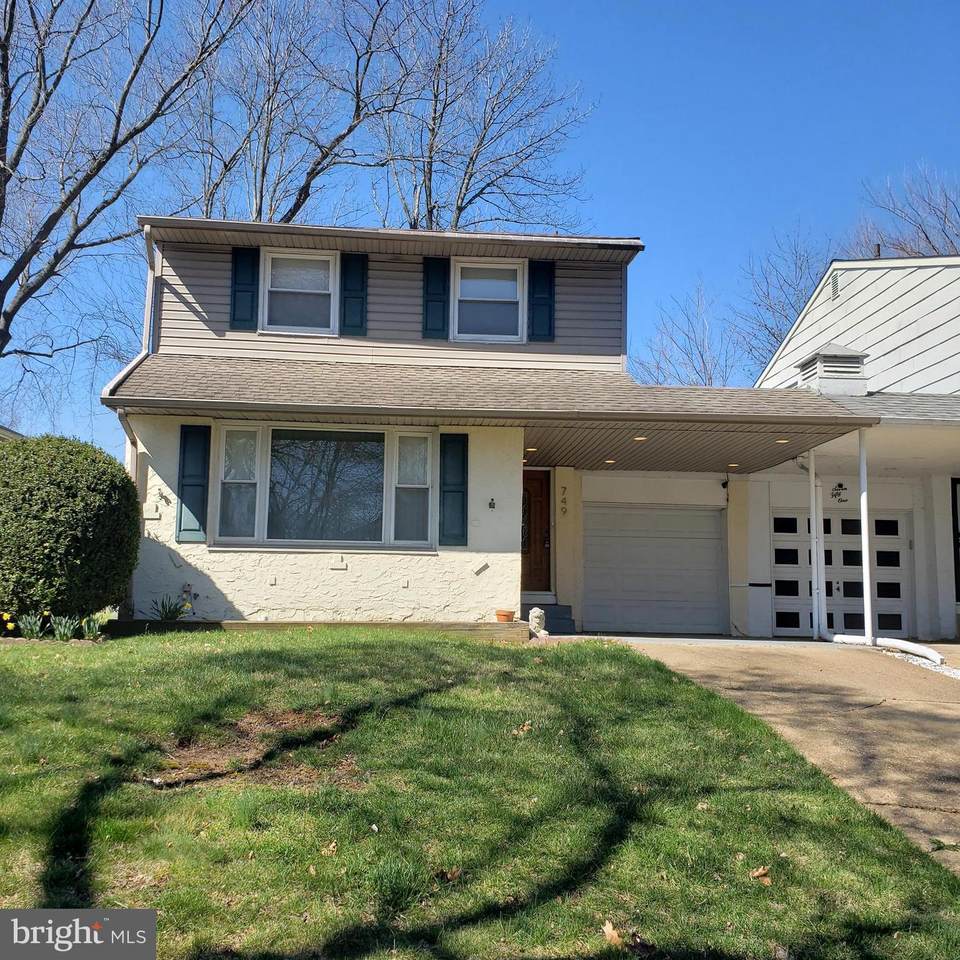 749 Birchtree Lane - Photo 1