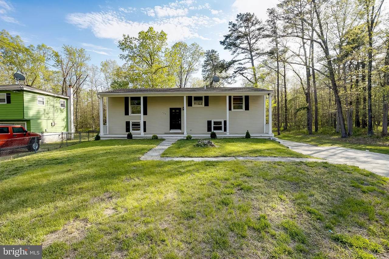 722 5TH Road - Photo 1