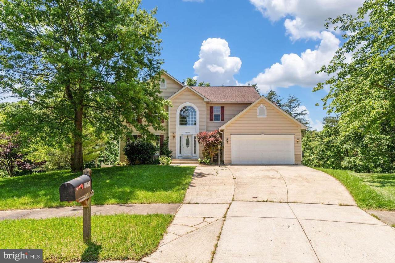 10600 Wood Pointe Court - Photo 1