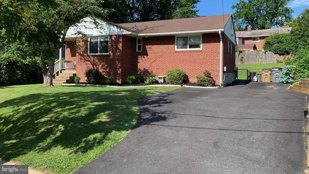 1904 Henry Road - Photo 1