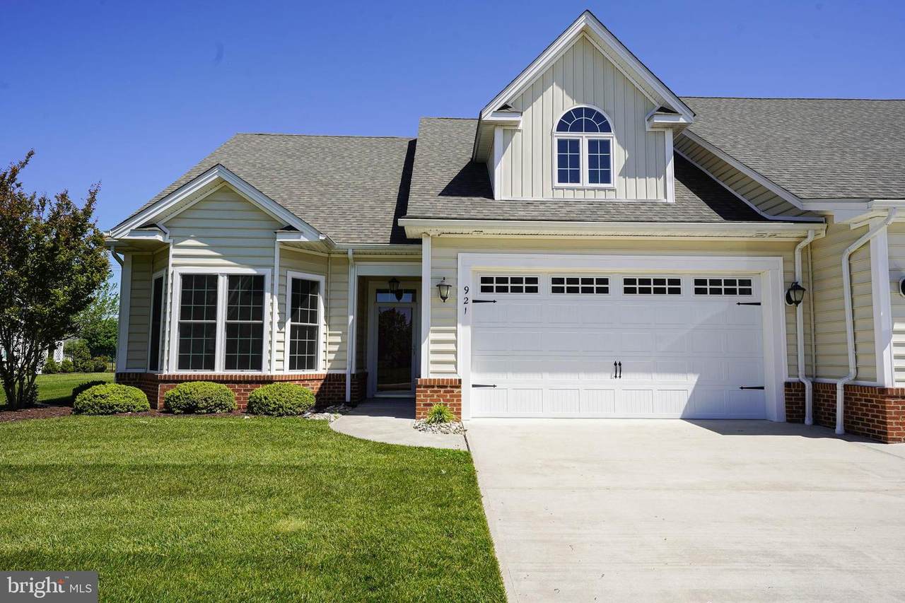 921 Turnstone Circle - Photo 1
