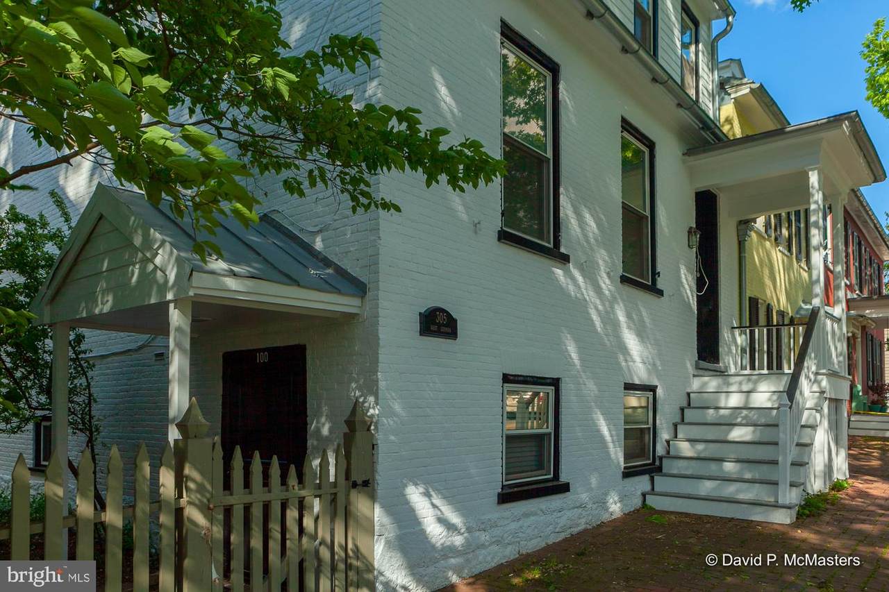 305 German Street - Photo 1