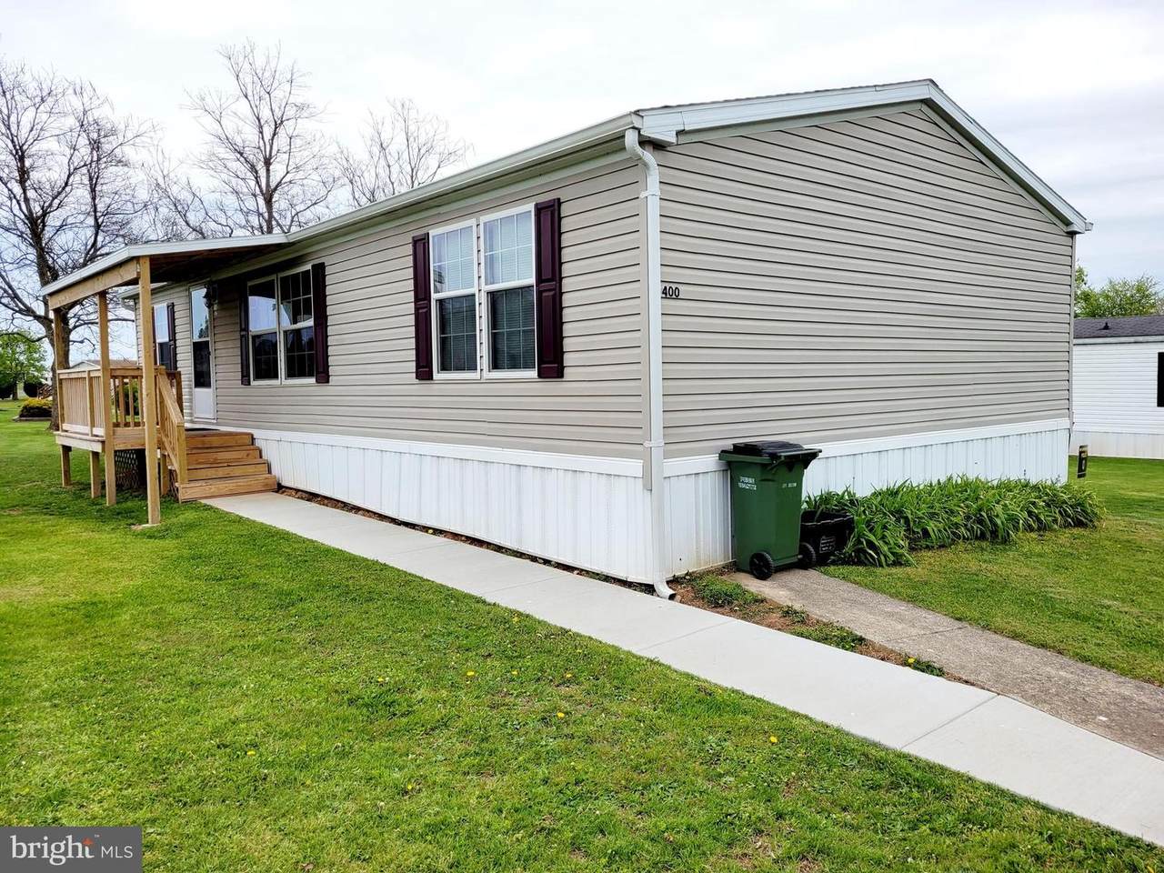 6400 Dupont Avenue - Photo 1