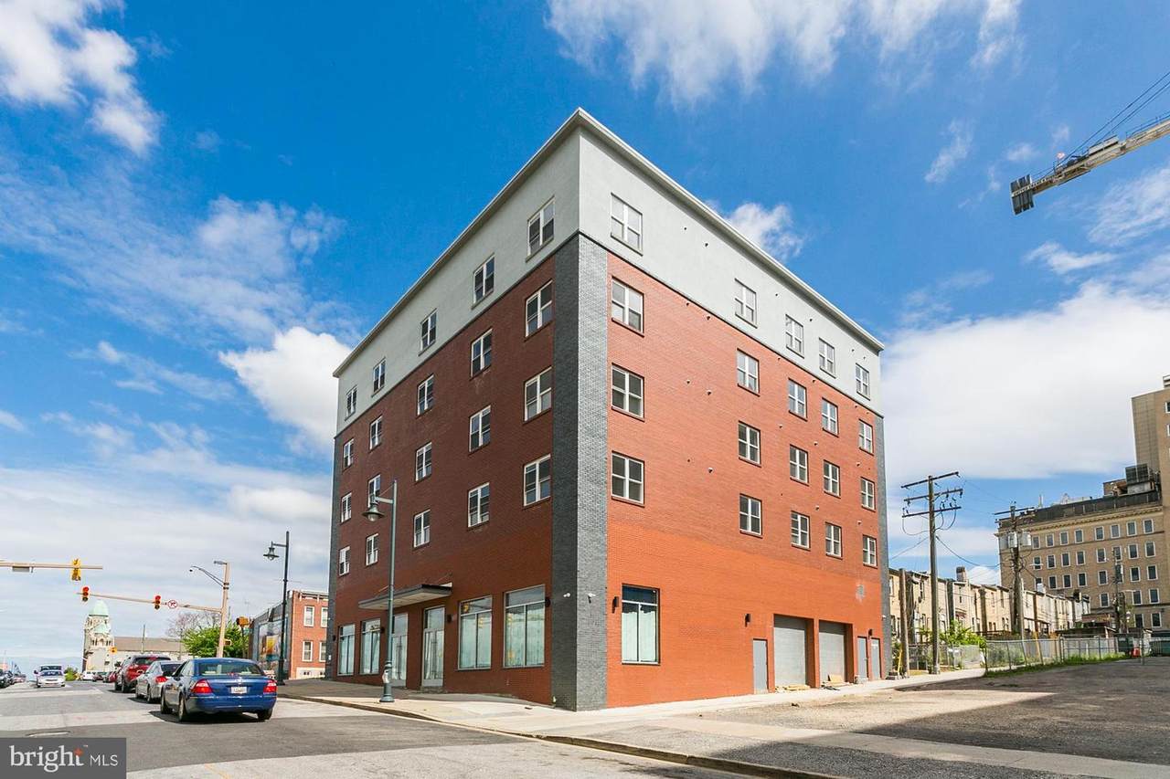 1923 Ashland Avenue - Photo 1