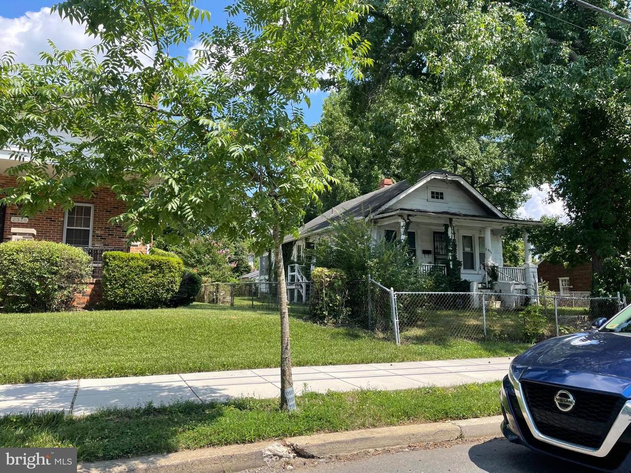 2318 32ND Street - Photo 1