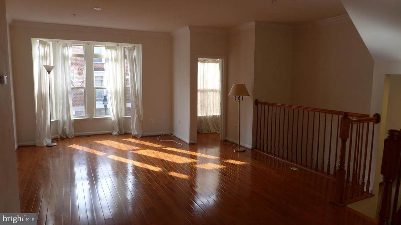 19 High Street - Photo 1