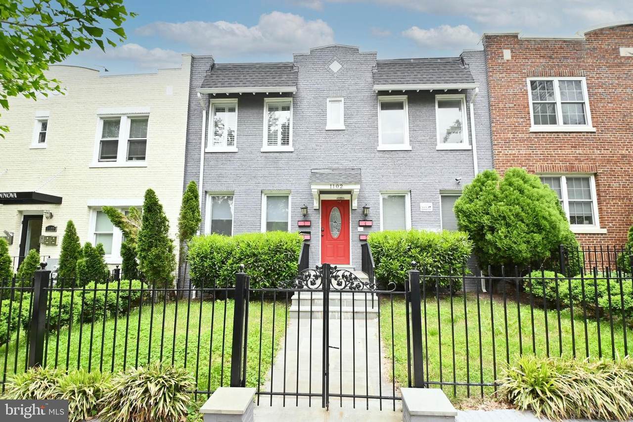 1102 Holbrook Terrace - Photo 1