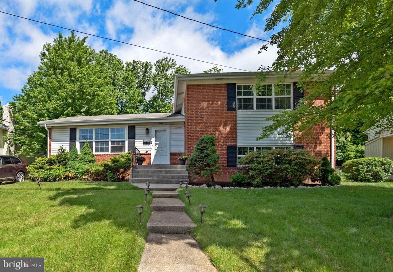 9827 Singleton Drive - Photo 1