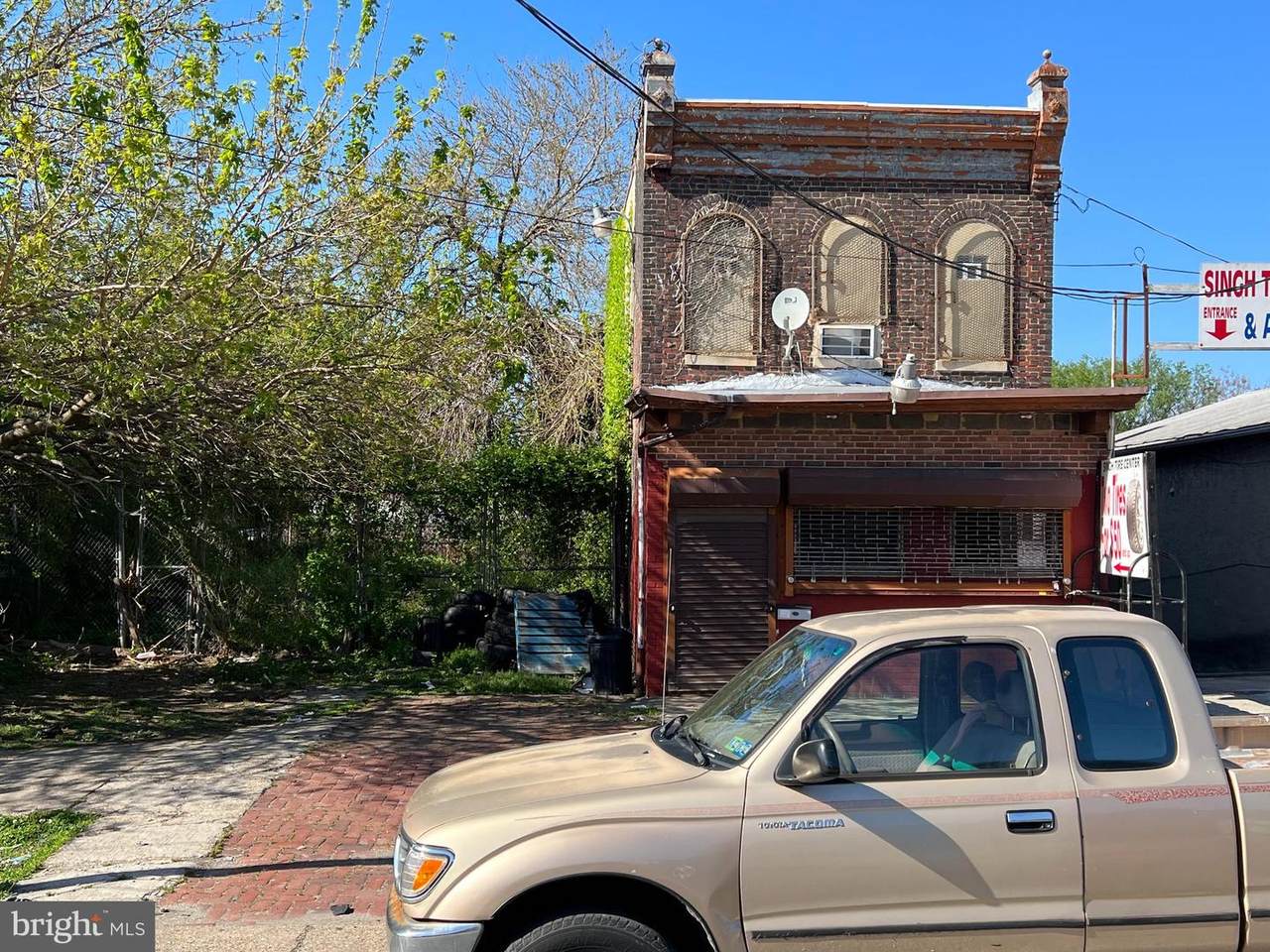 1115-19 Erie Avenue - Photo 1