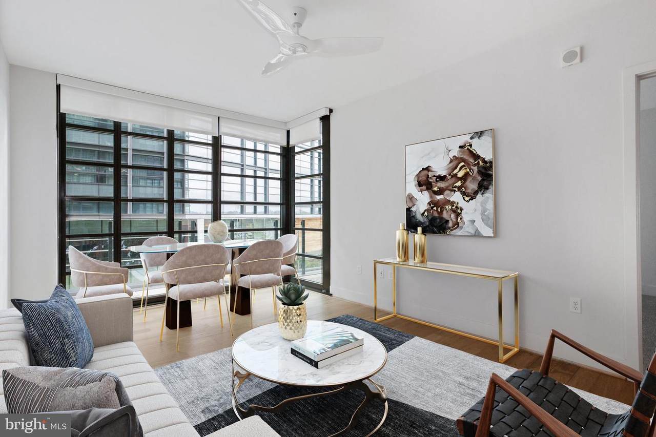 45 Sutton Square - Photo 1