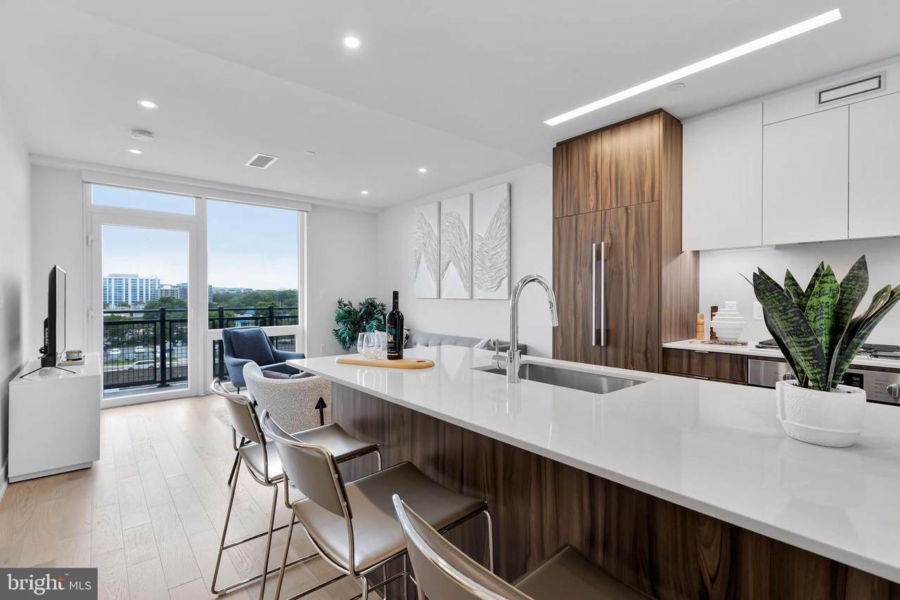 37 L Street - Photo 1