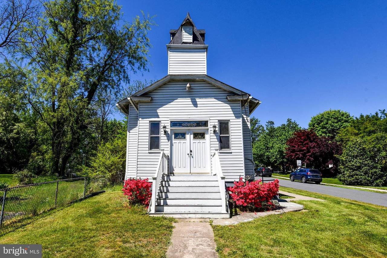 28 Main Street - Photo 1