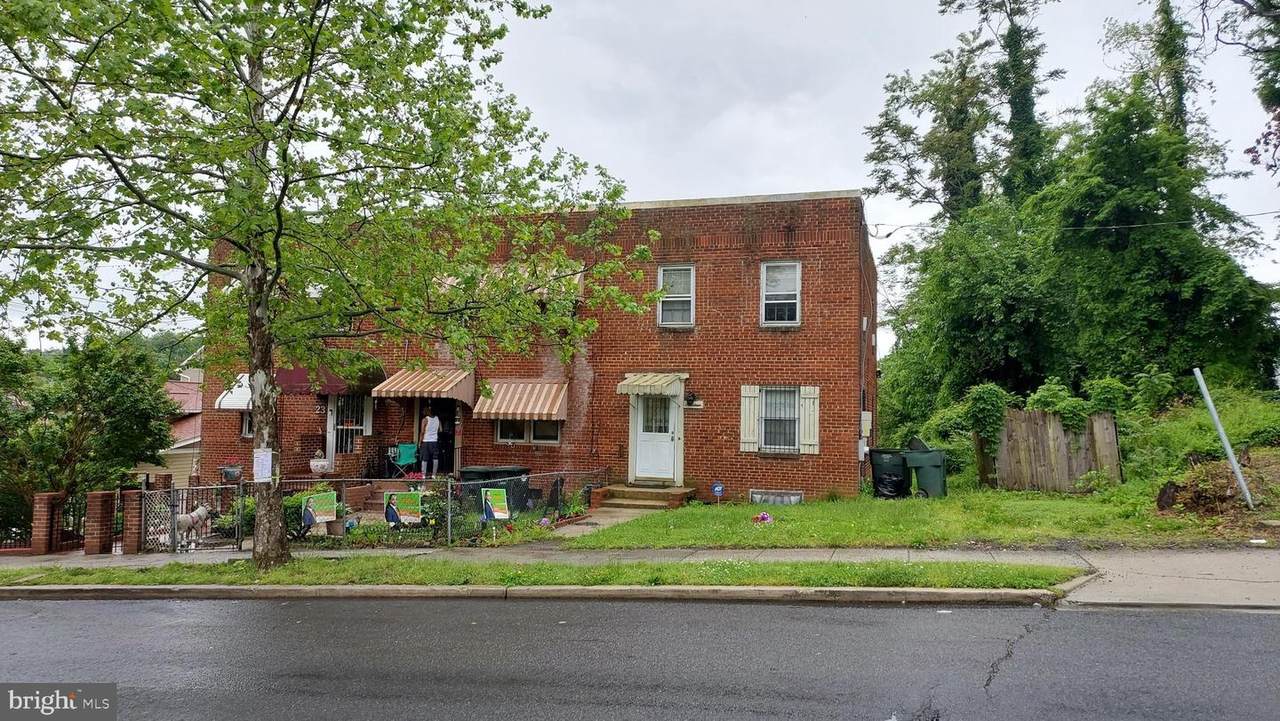 19 Atlantic Street - Photo 1