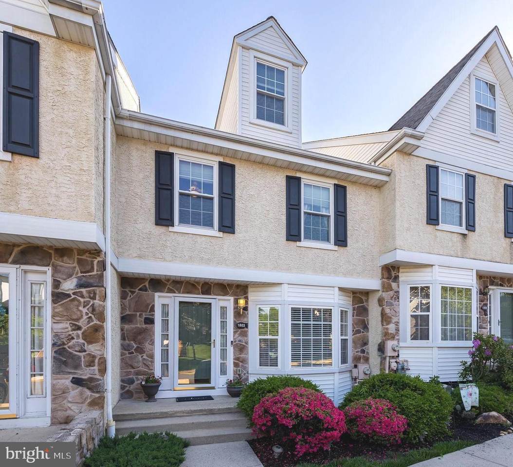 1803 Coventry Pointe Lane - Photo 1