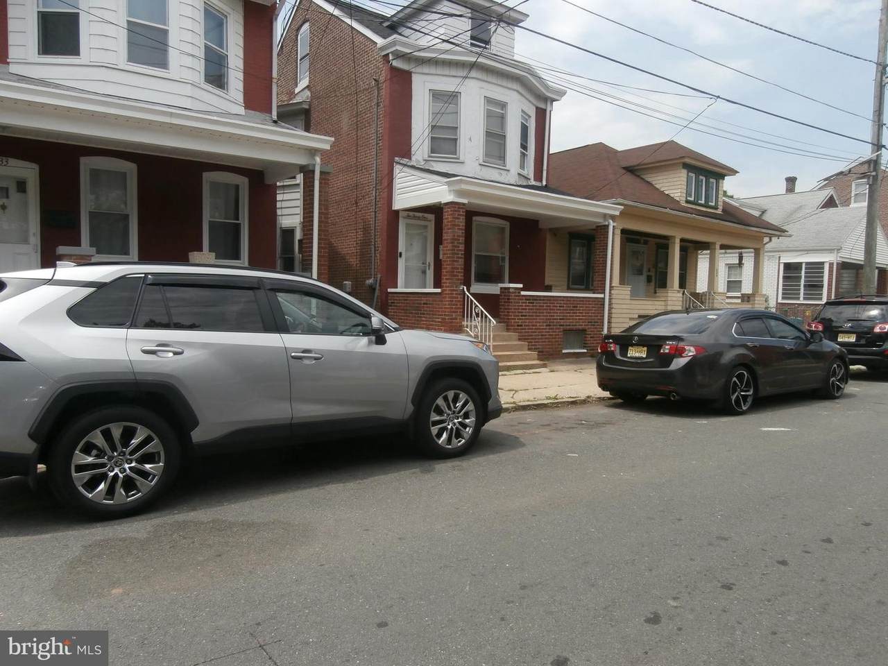 231 Commonwealth Avenue - Photo 1