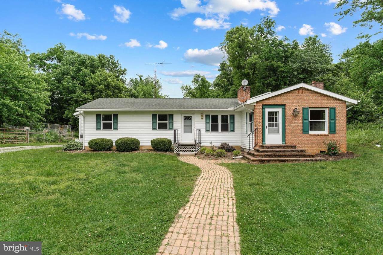 143 Tinsman Lane - Photo 1