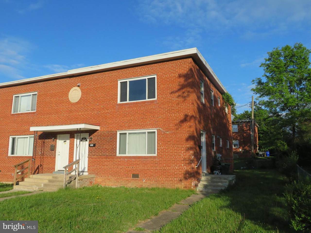 926 7TH Street - Photo 1