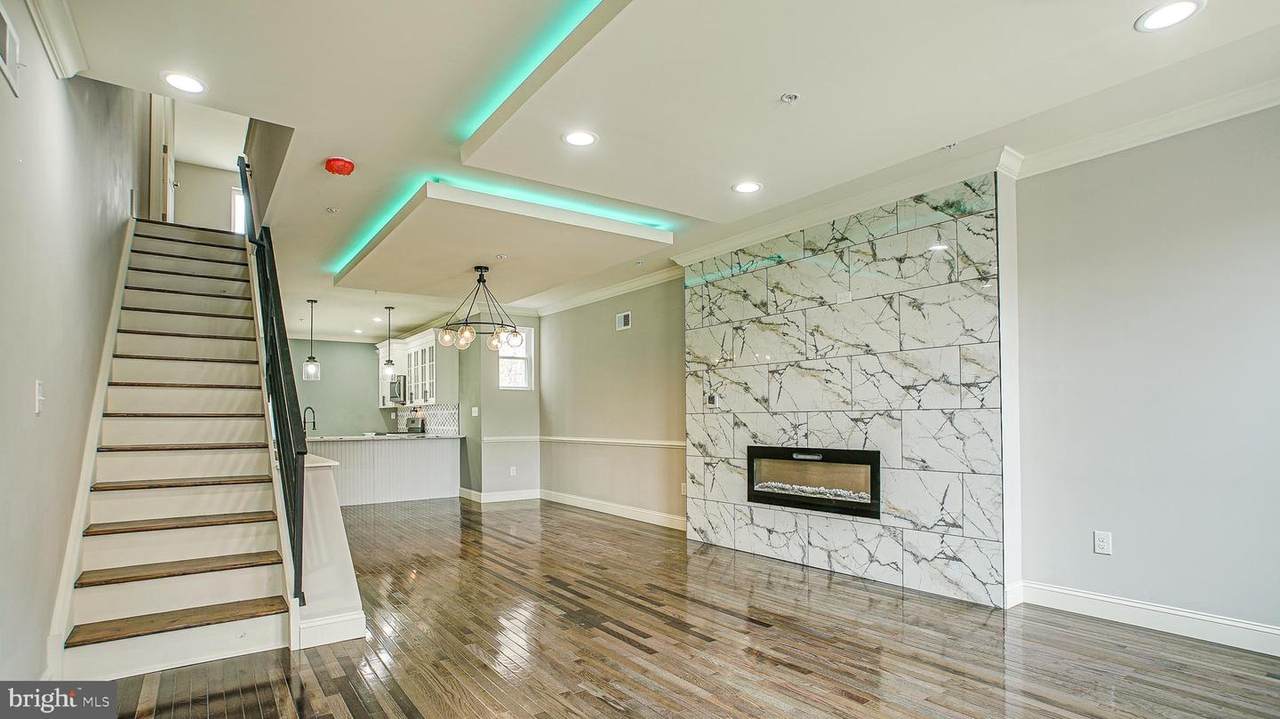 2413 Montgomery Avenue - Photo 1