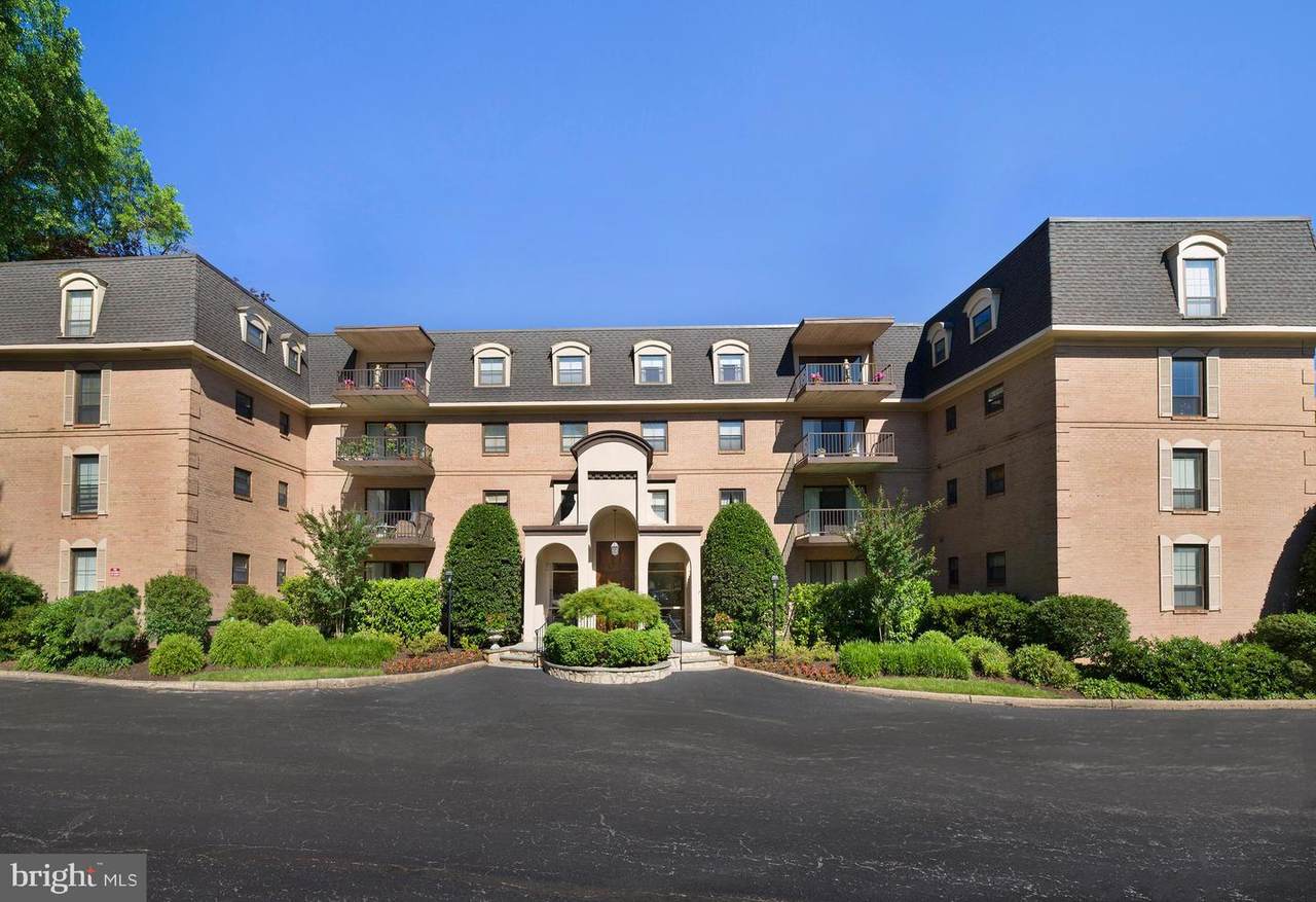 601 Montgomery Avenue - Photo 1