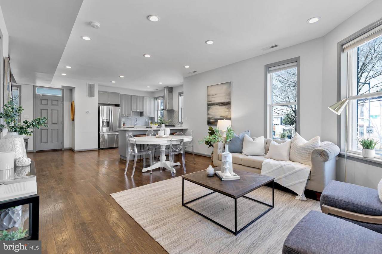 901 L Street - Photo 1