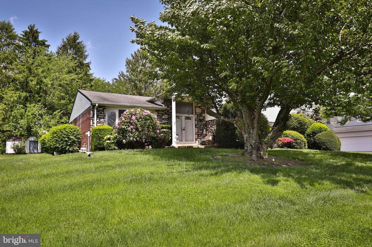 853 Barnswallow Lane - Photo 1