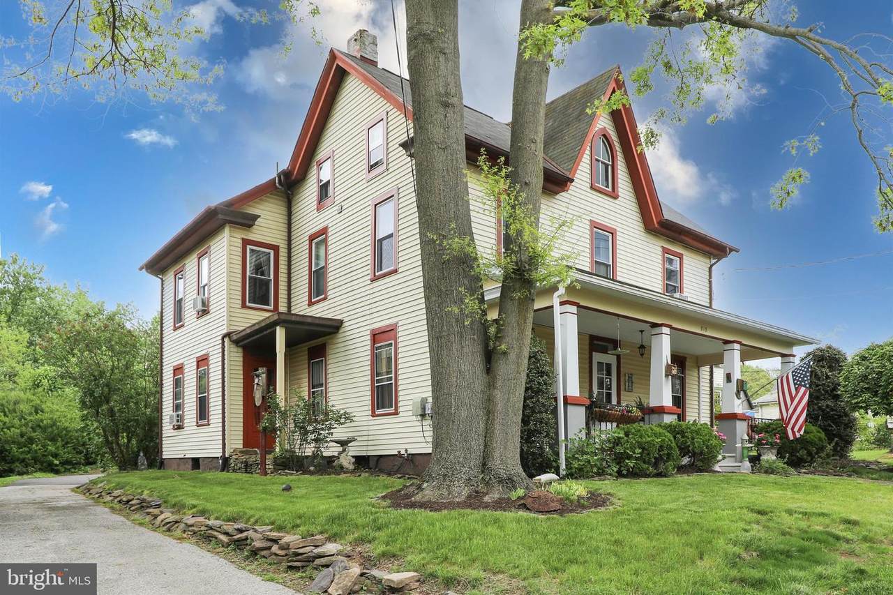 813 Blooming Glen Road - Photo 1