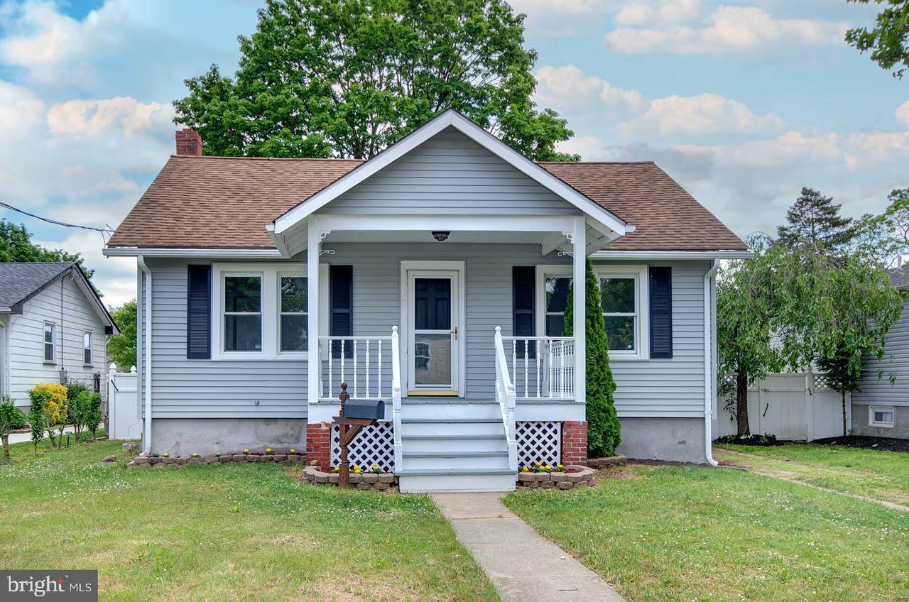 68 Stewart Avenue - Photo 1