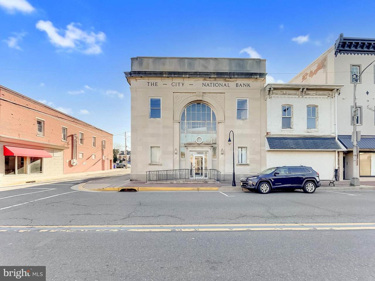 25-27 High St N - Photo 1