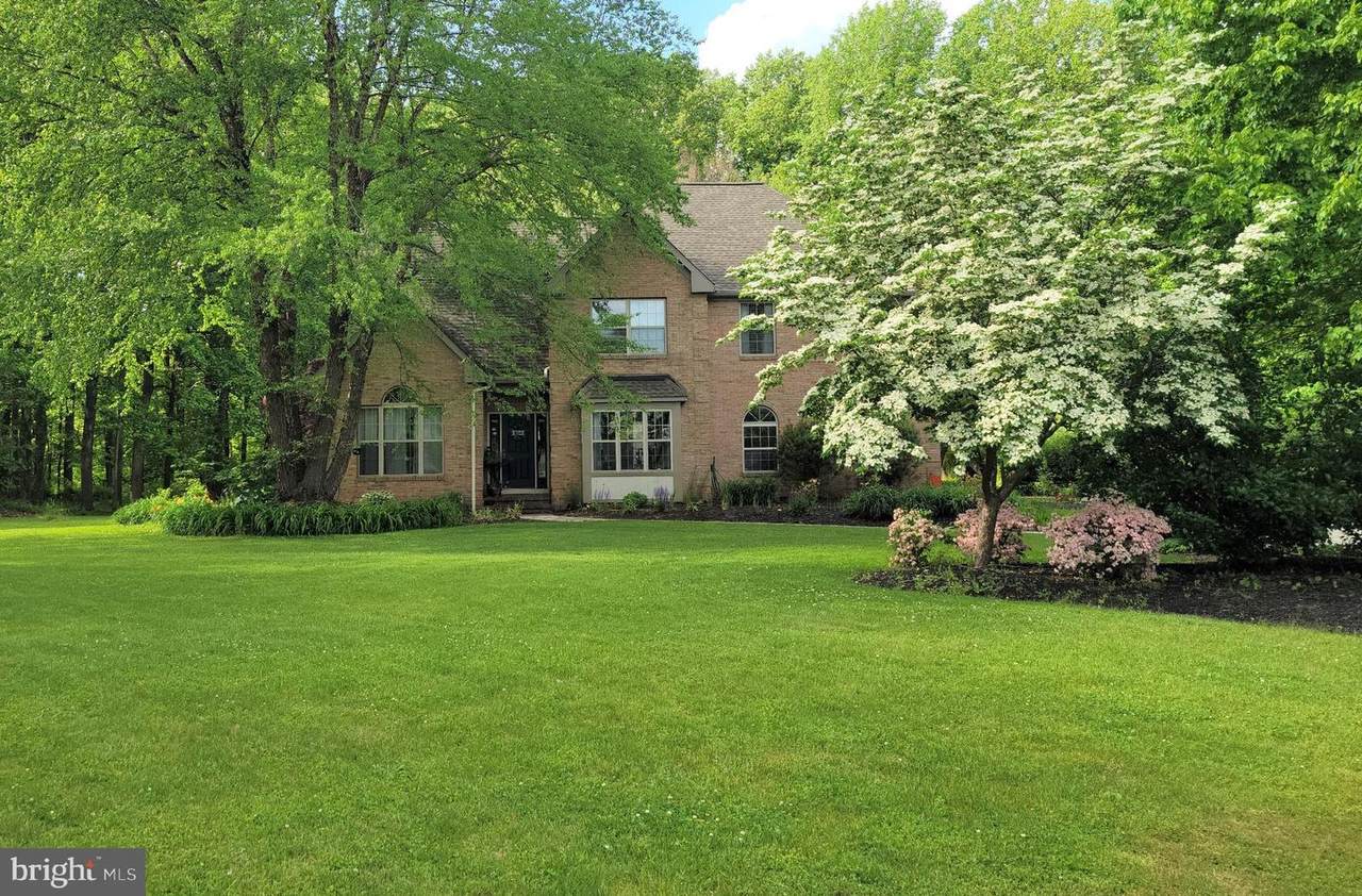 104 Buttonwood Court - Photo 1