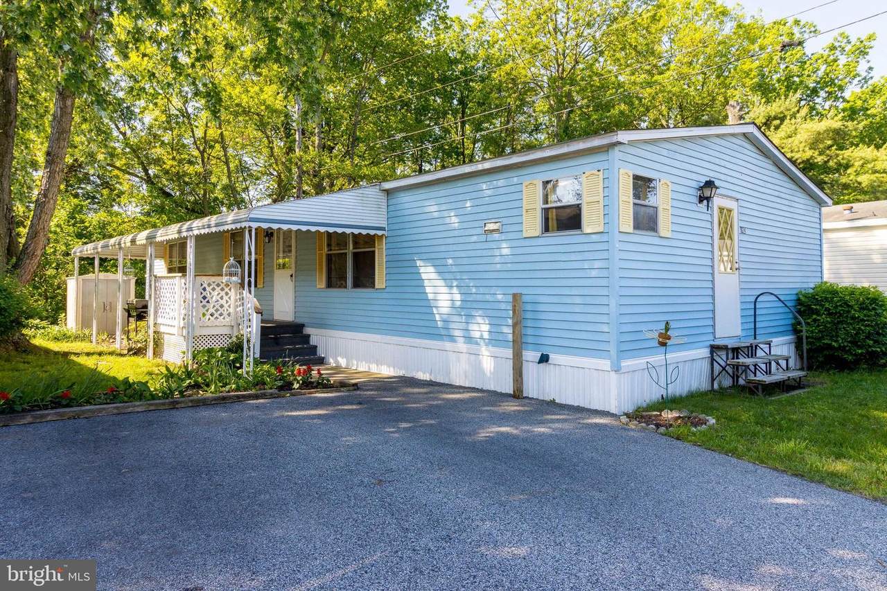 174 Chesapeake Mobile Court - Photo 1