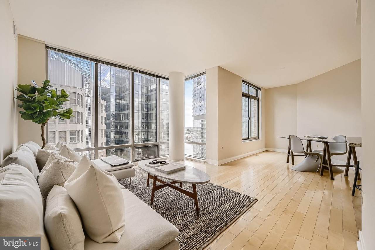 675 President Street - Photo 1