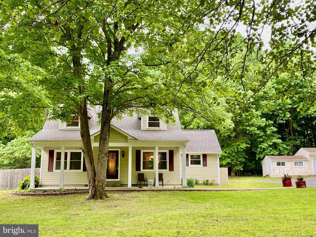 5504 Moreland Drive - Photo 1