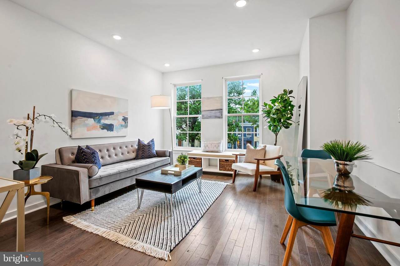 300 8TH Street - Photo 1
