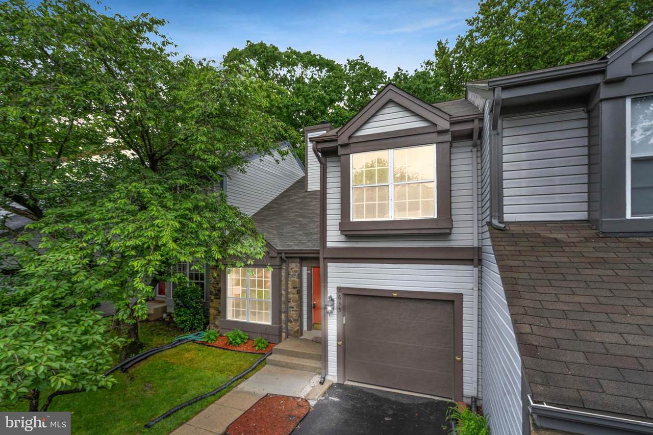 1633 Hugo Circle - Photo 1