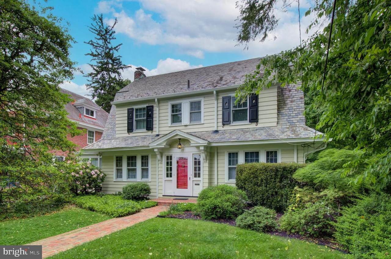 121 Buckingham Avenue - Photo 1