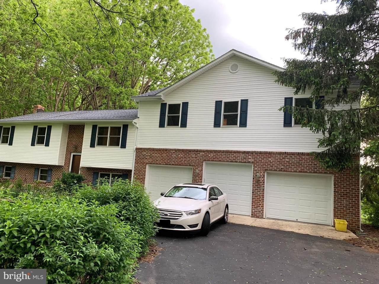 290 Sun Park Lane - Photo 1