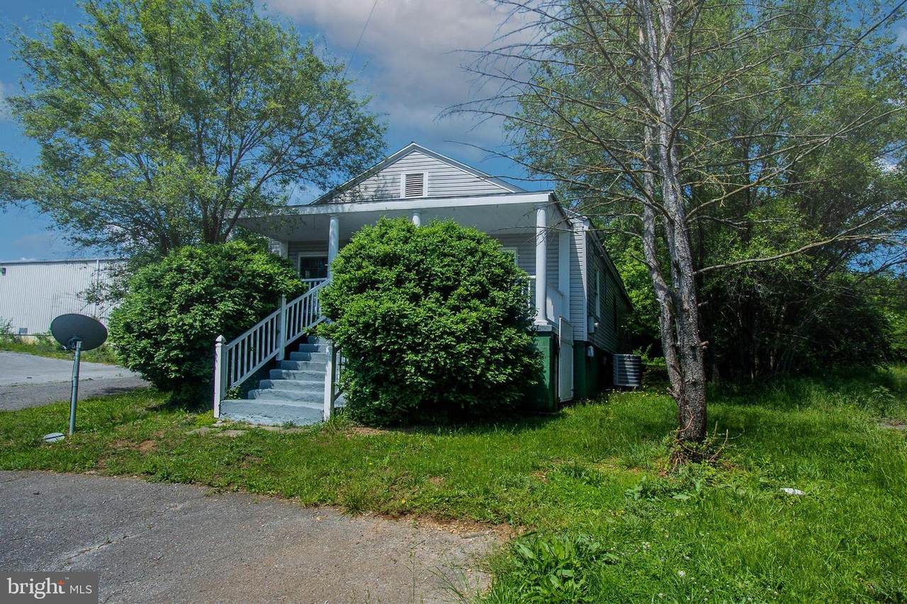 9458 Winchester Avenue - Photo 1