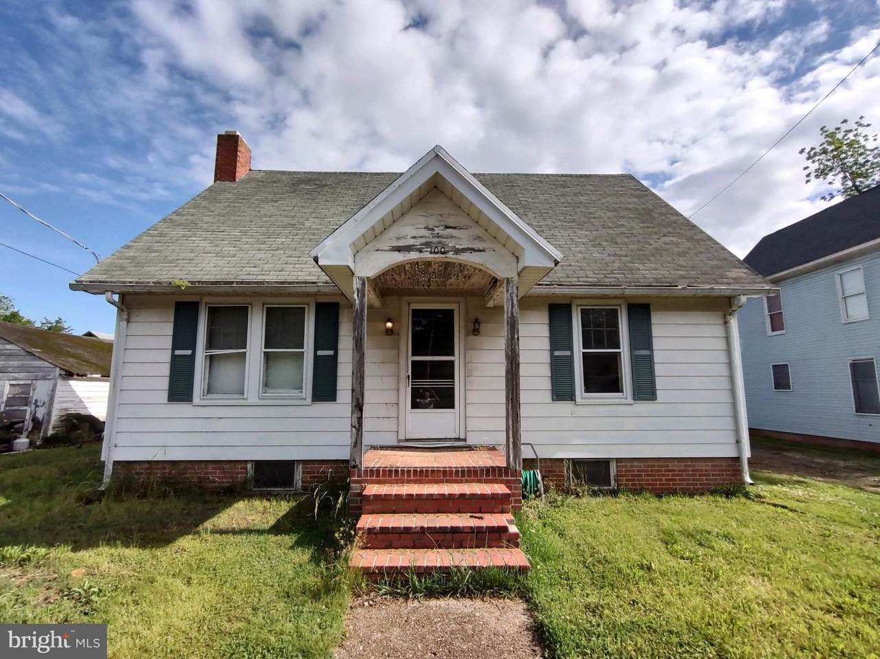 100 Taylor Avenue - Photo 1