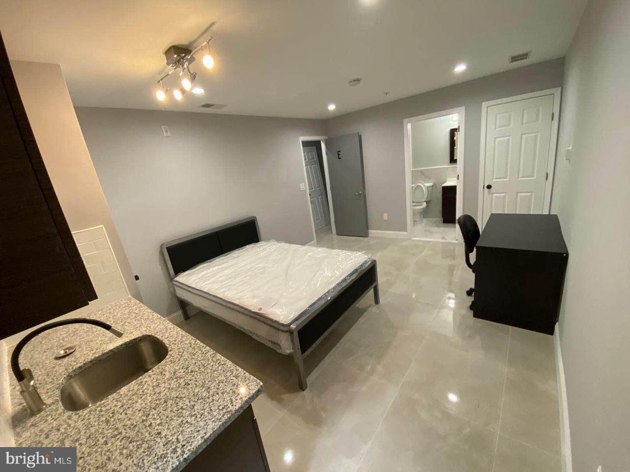 530 Preston Street - Photo 1