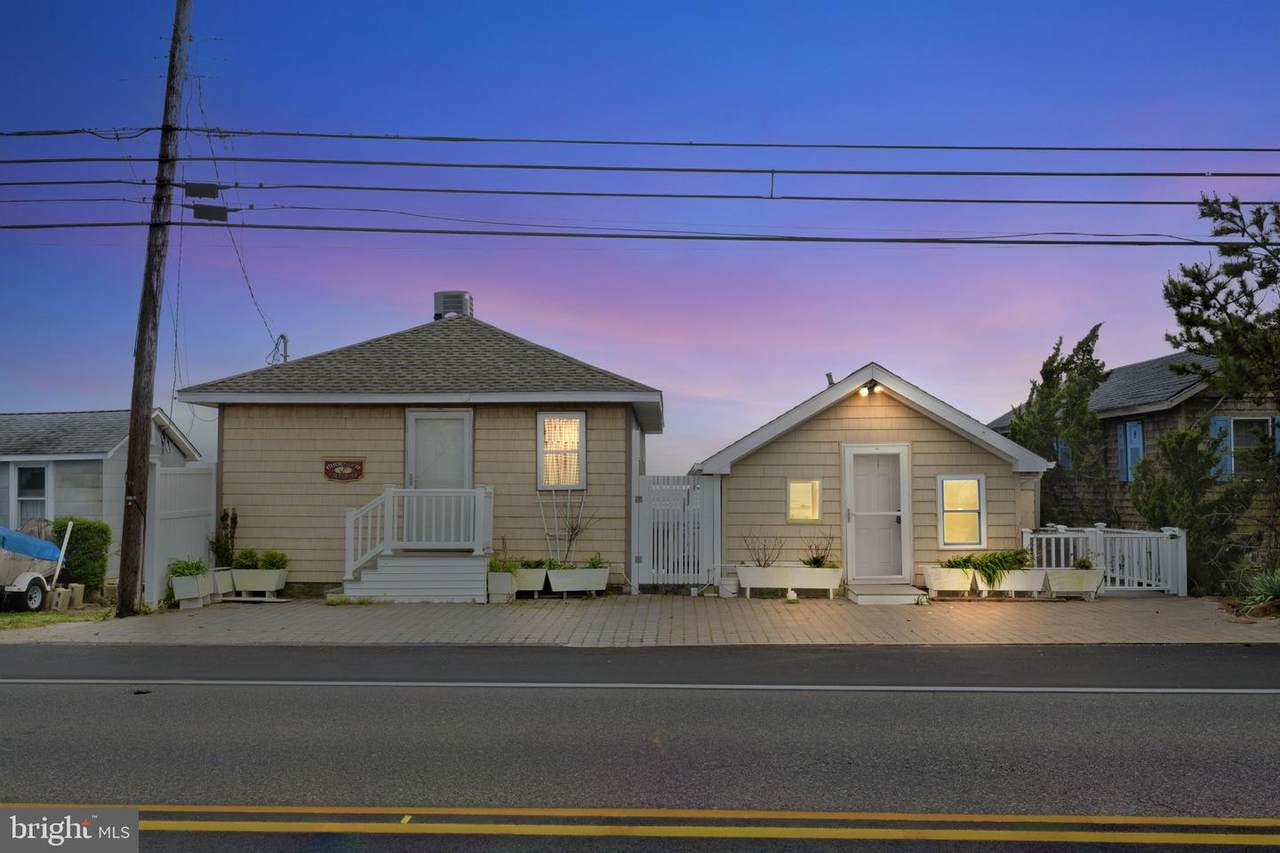 917 Stone Harbor Boulevard - Photo 1