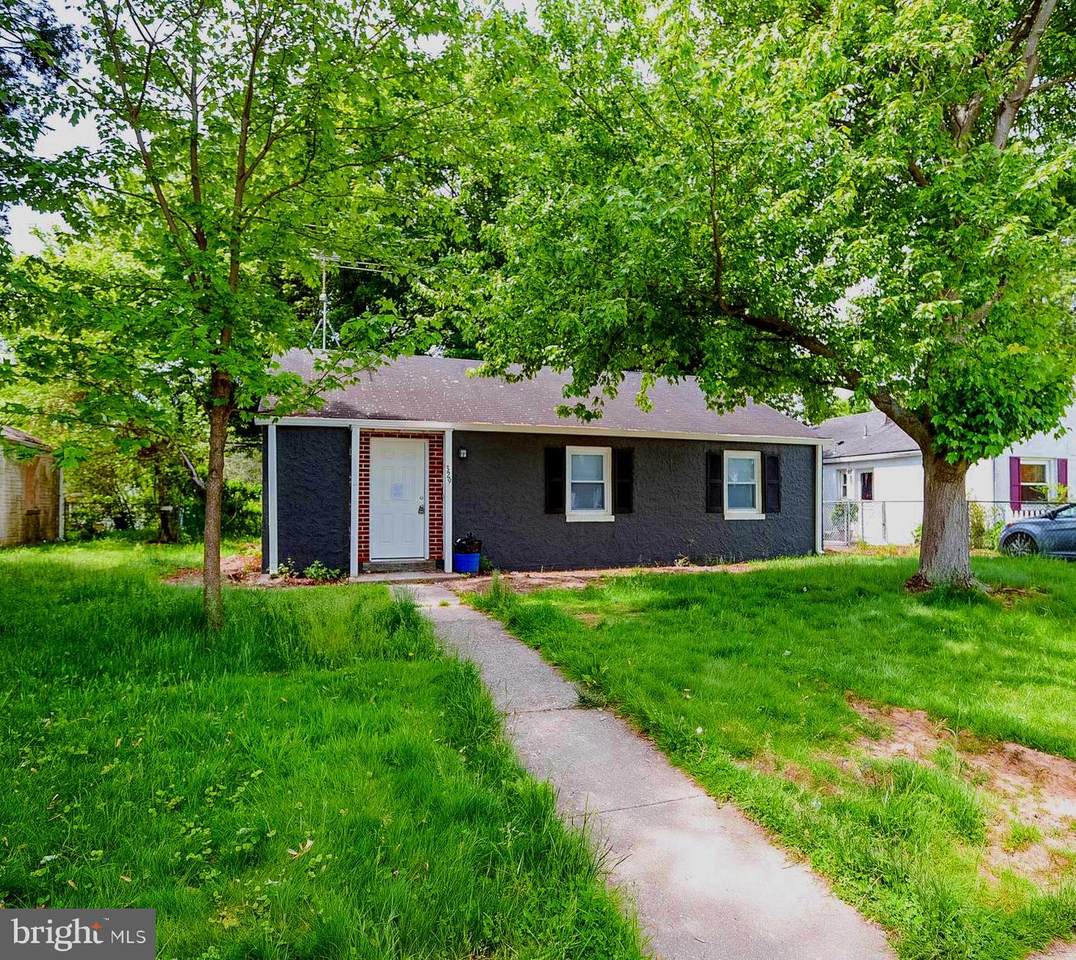 329 Single Avenue - Photo 1