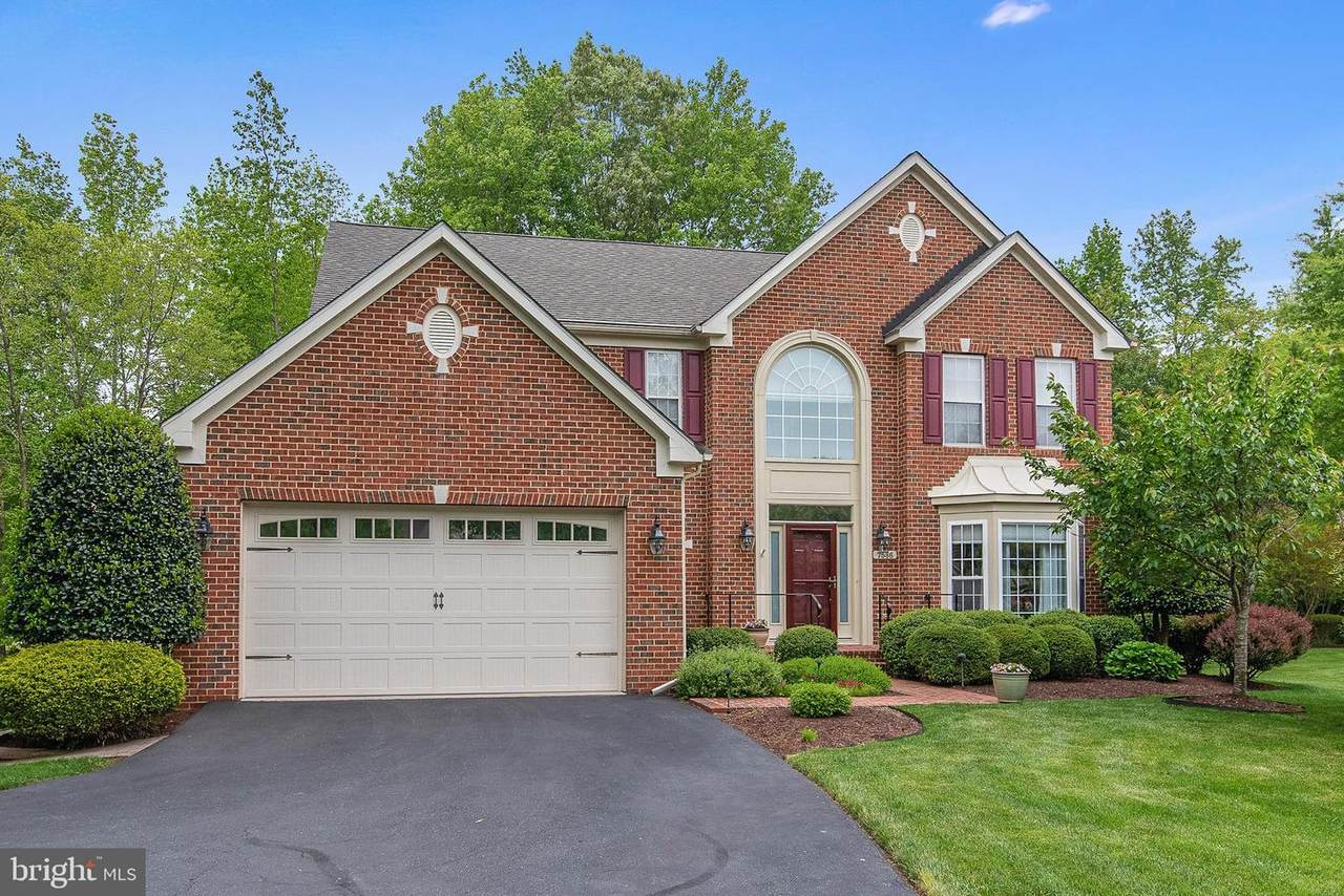7586 Easton Club Drive - Photo 1