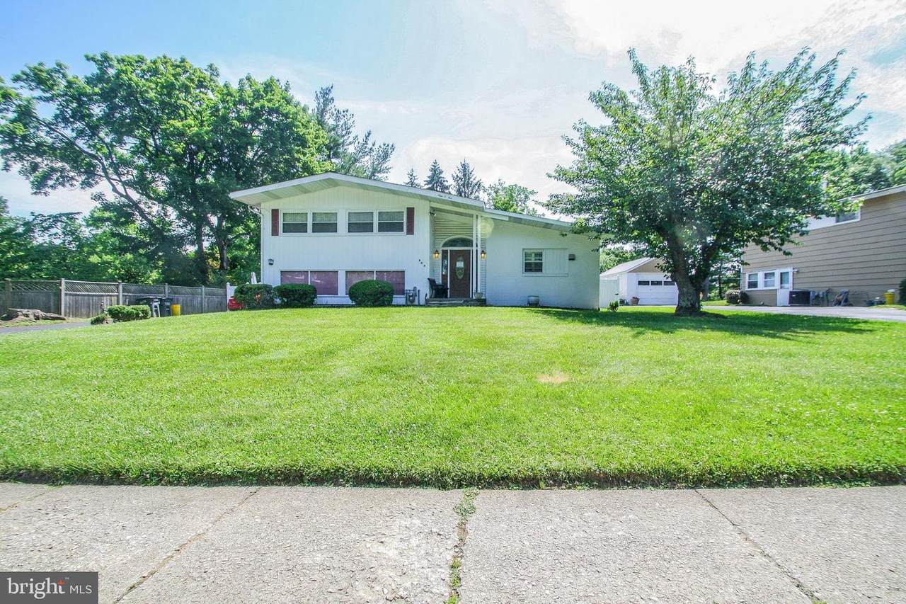 905 Fraser Road - Photo 1
