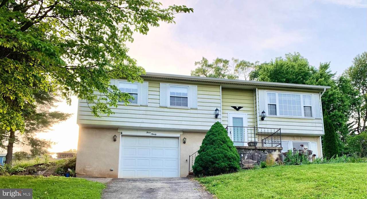 390 Lincolnway Drive - Photo 1