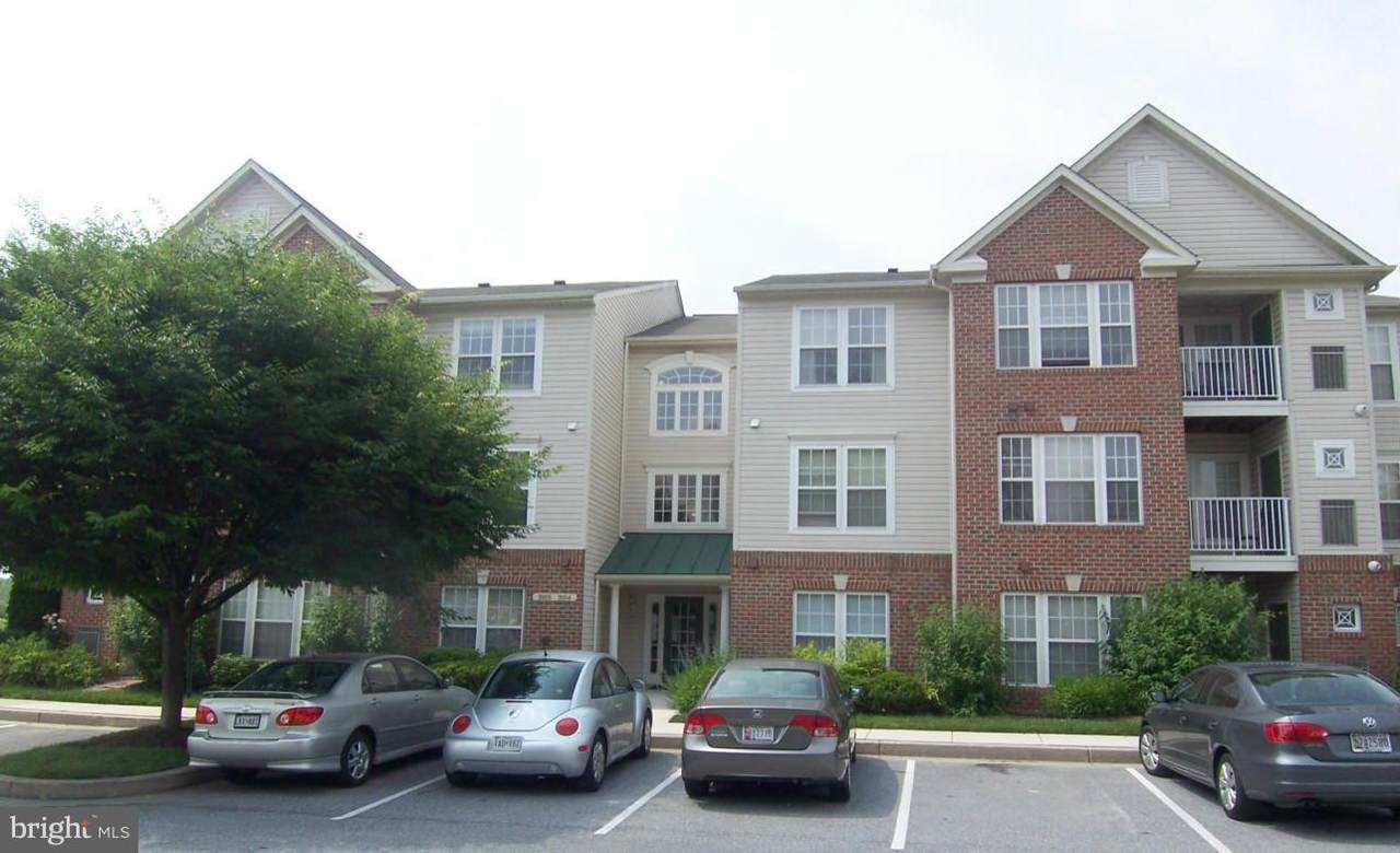 2032 Hunting Ridge Drive - Photo 1