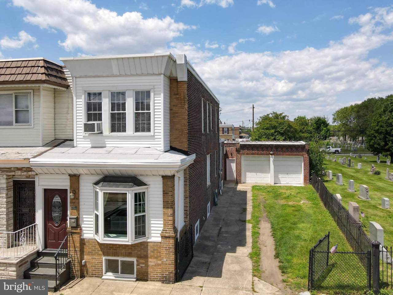 4266 Edgemont Street - Photo 1
