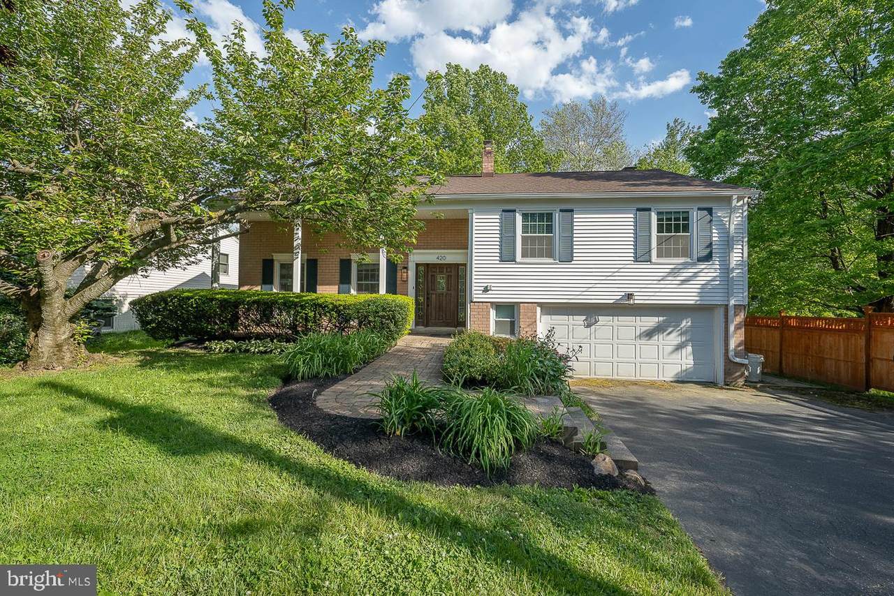 420 Meadow Lane - Photo 1